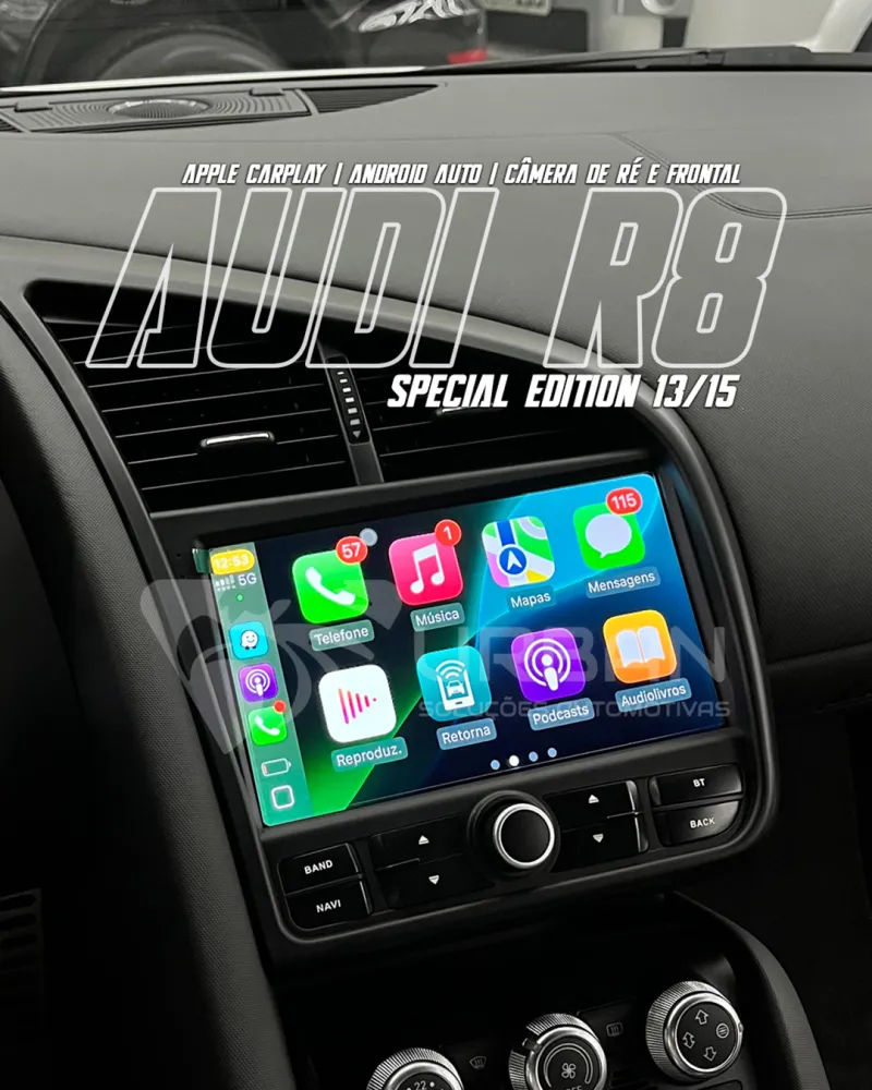 Central do Audi R8 Special Edition exibindo Apple CarPlay
